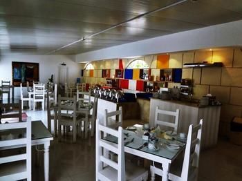 Safari Village Executive Suites Maszkat Kültér fotó